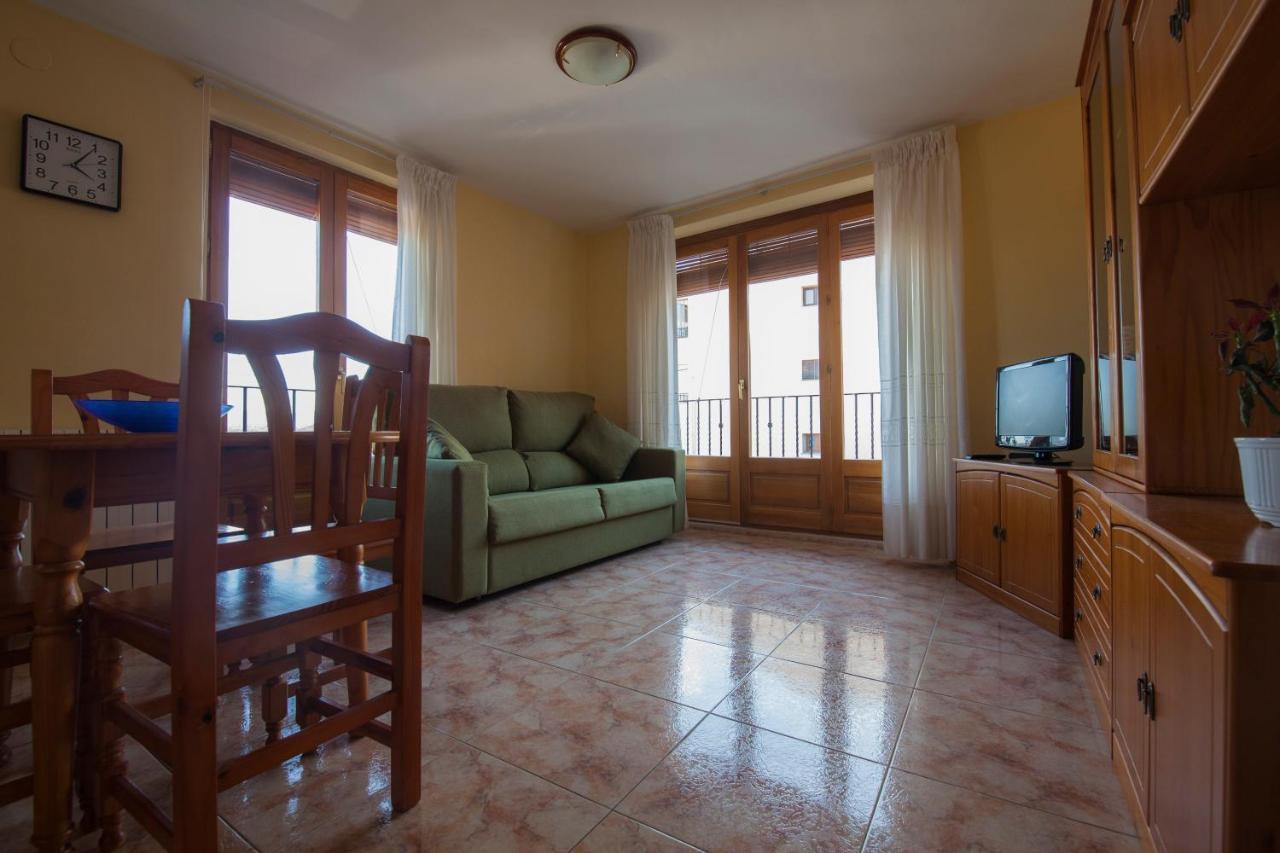 מורייה Apartamentos Prades מראה חיצוני תמונה